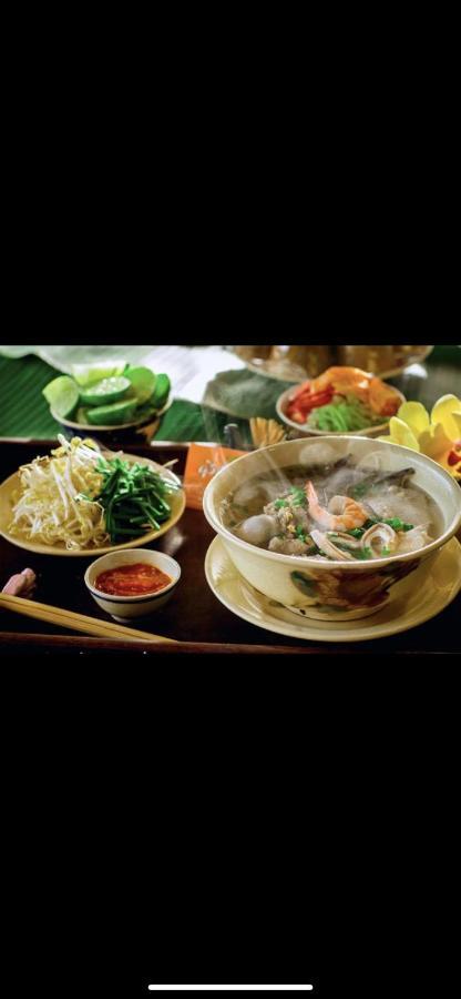 Hoang Duc Hotel Чау Док Екстериор снимка