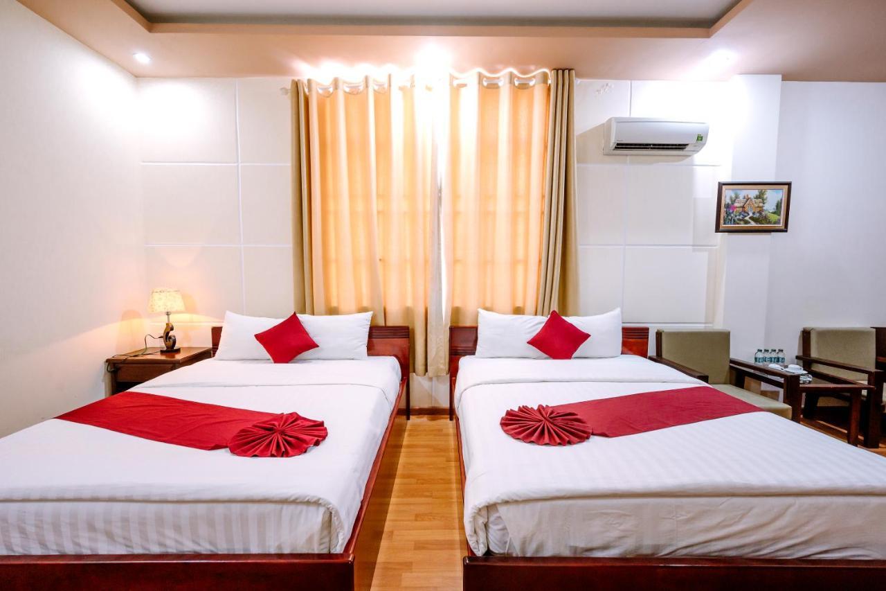 Hoang Duc Hotel Чау Док Екстериор снимка