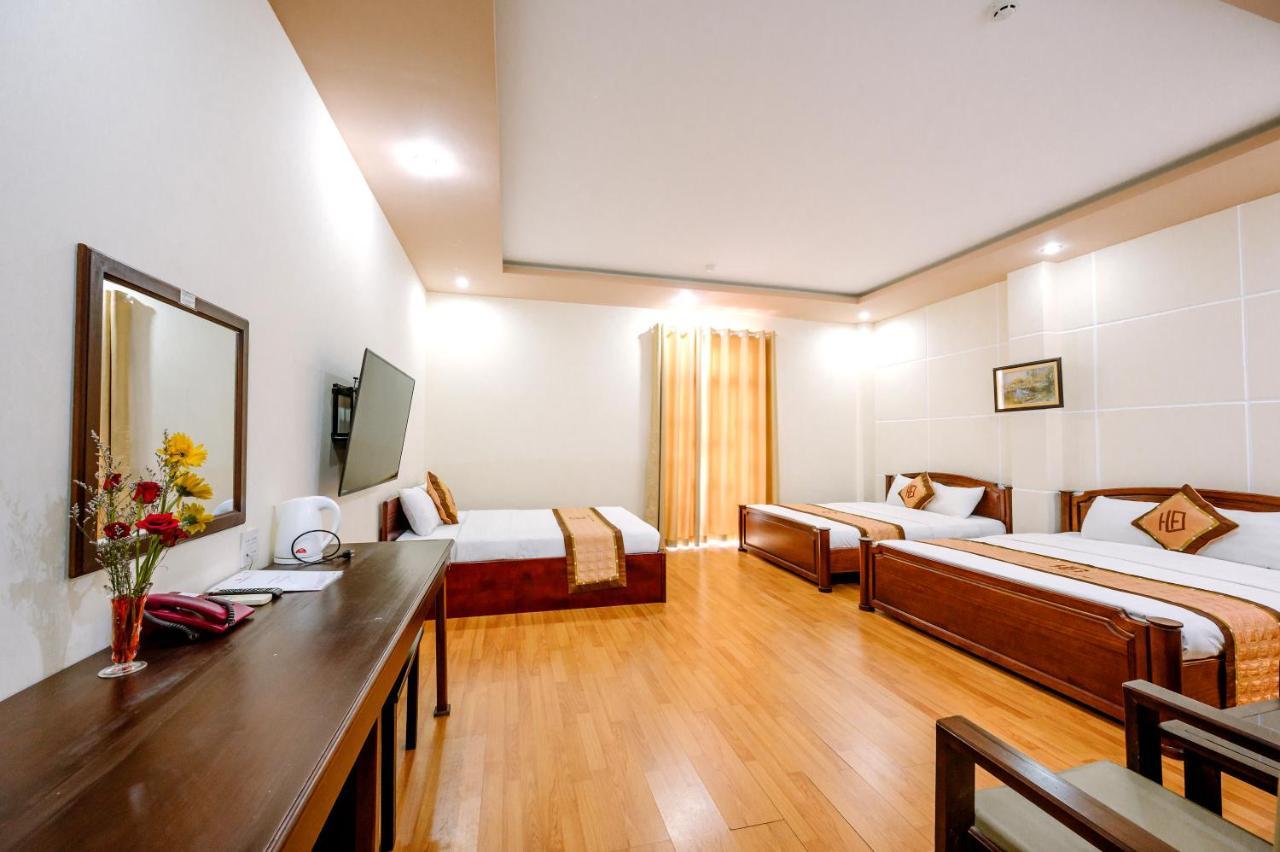 Hoang Duc Hotel Чау Док Екстериор снимка