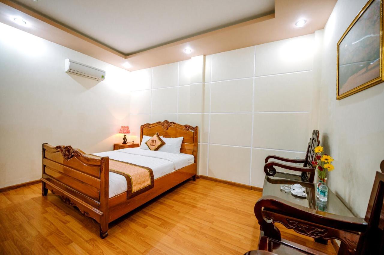 Hoang Duc Hotel Чау Док Екстериор снимка