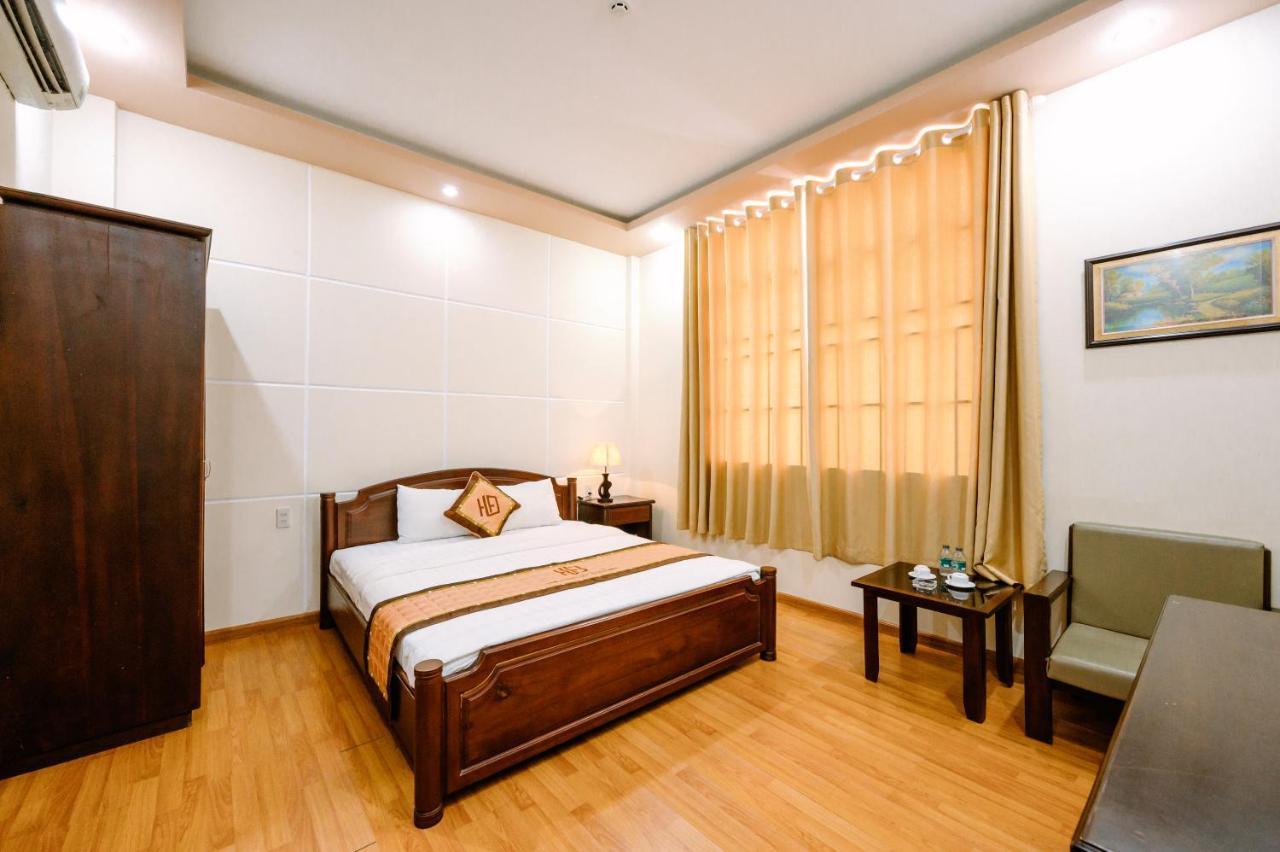 Hoang Duc Hotel Чау Док Екстериор снимка