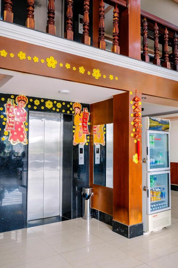 Hoang Duc Hotel Чау Док Екстериор снимка